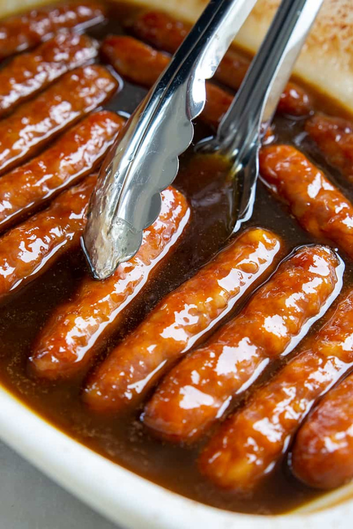 Maple Glazed Breakfast Sausage Recipe - The Kitchen Magpie