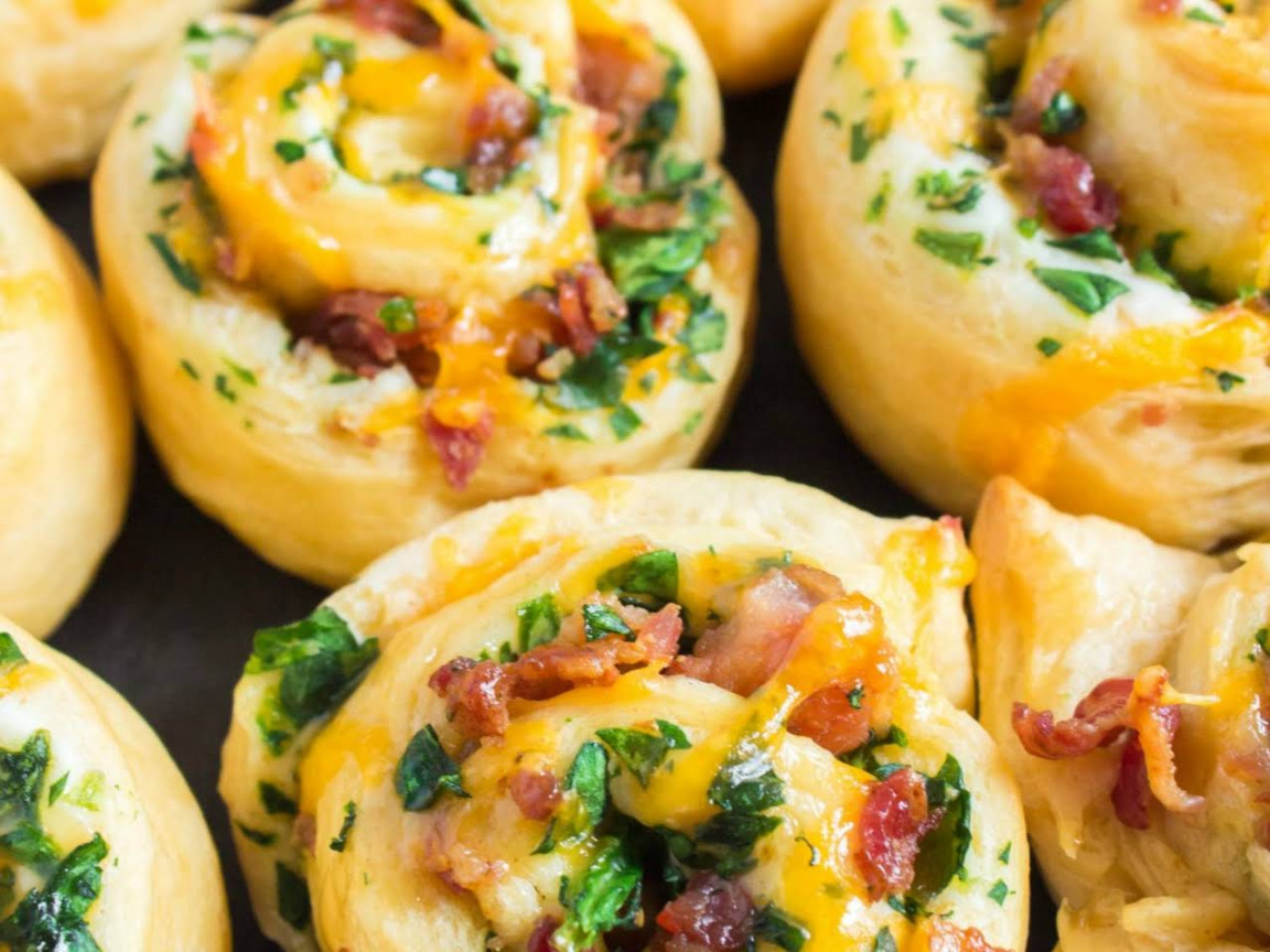 Cheesy Bacon Crescent Roll Ups Cheesy Bacon Crescent Roll Ups