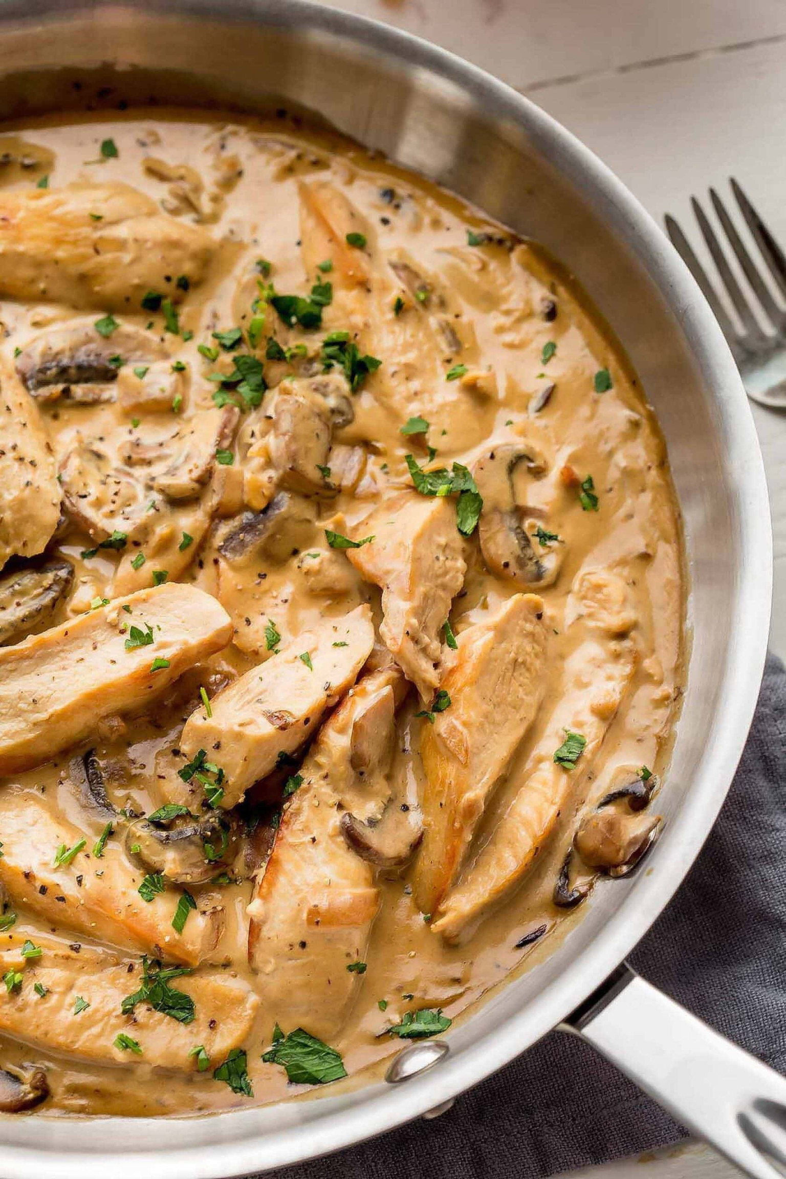 Chicken Mascarpone (Creamy Chicken Marsala) Chicken Mascarpone (Creamy Chicken Marsala)