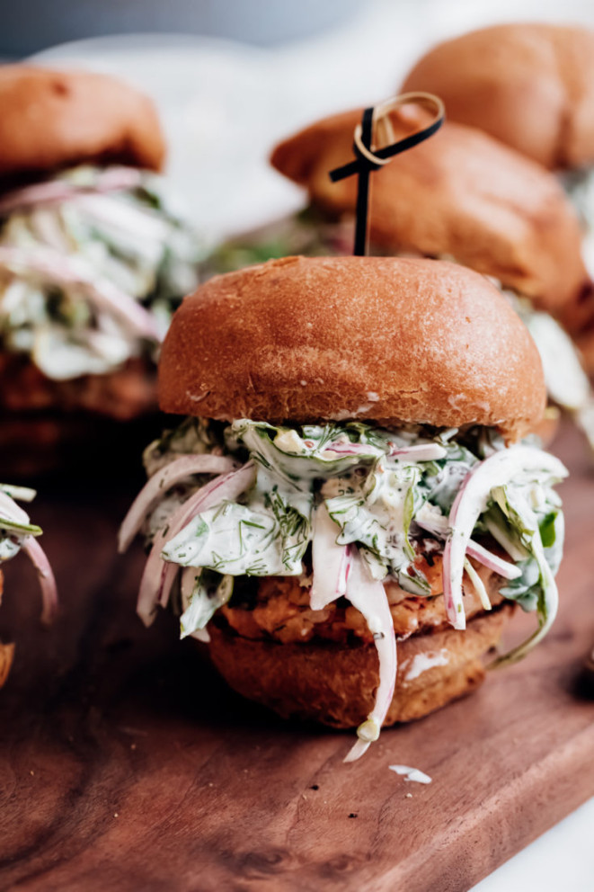 Crispy Salmon Sliders with Lemon Arugula Slaw Crispy Salmon Sliders with Lemon Arugula Slaw