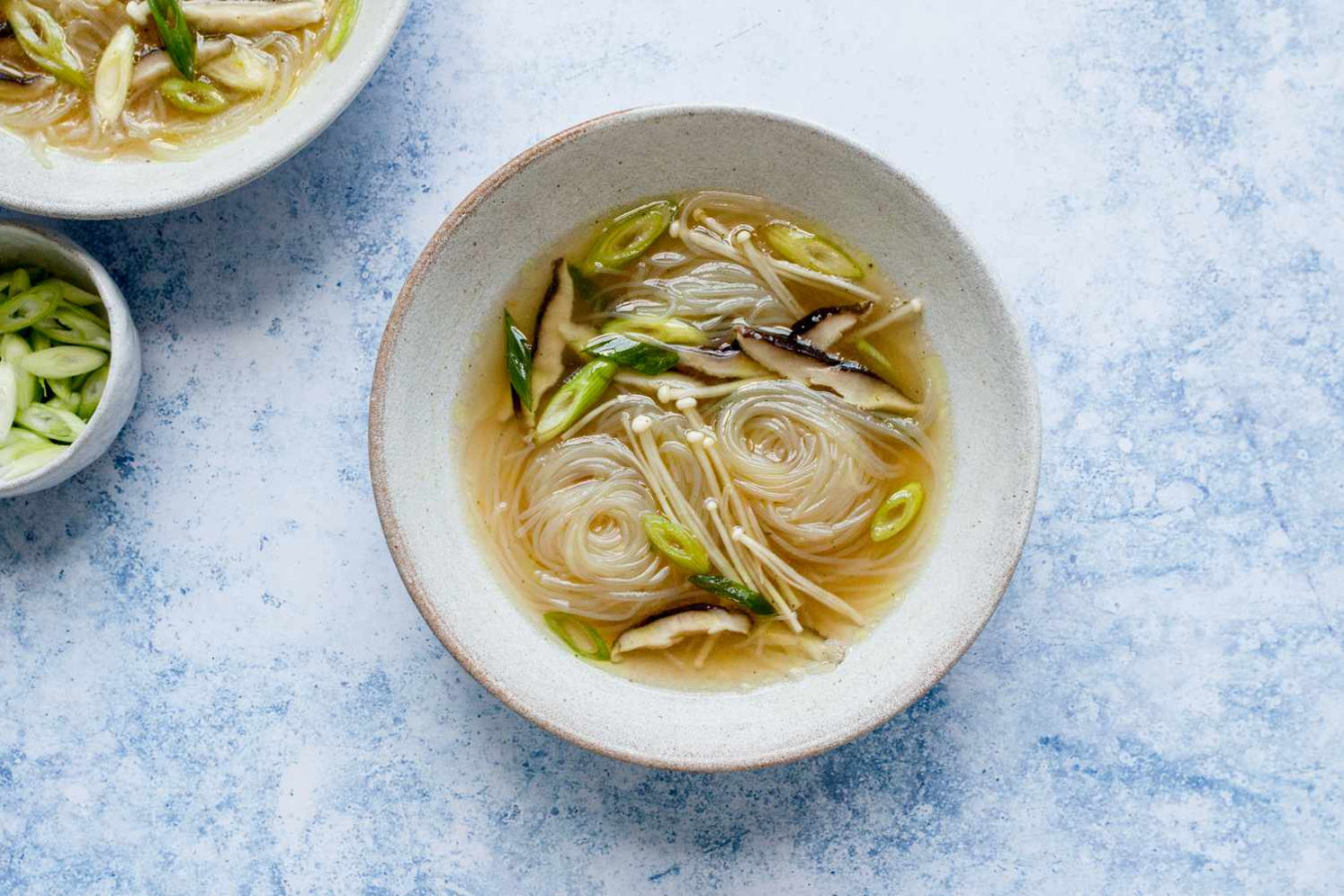 Japanese Enoki and Shiitake Mushroom Soup Recipe Japanese Enoki and Shiitake Mushroom Soup Recipe