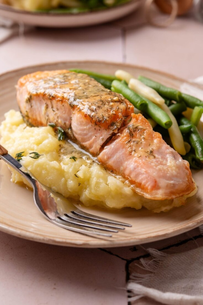 Salmon with Mashed Potatoes