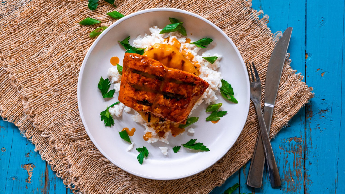 Smoky Hawaiian Grilled Salmon Smoky Hawaiian Grilled Salmon